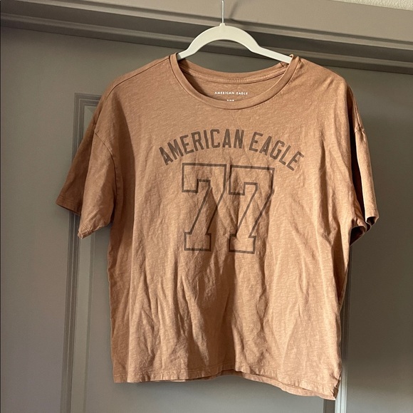 American Eagle Outfitters Tops - American Eagle Outfitters Rust Tan Short Sleeve Tee with '77' Graphic